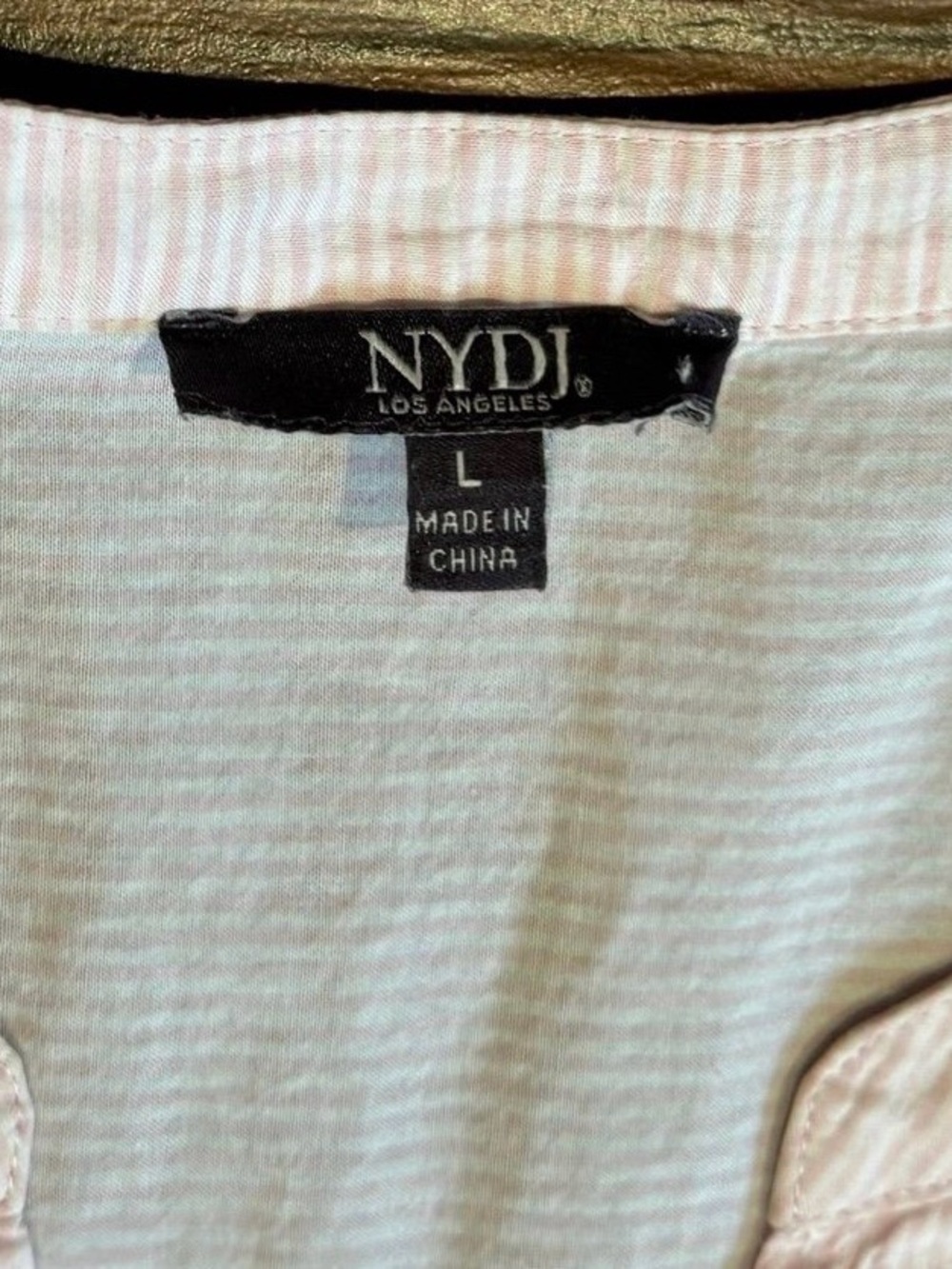 NYDJ Oversized Button-up Boyfriend Shirt Size Large Pink & White - Picture 7 of 8